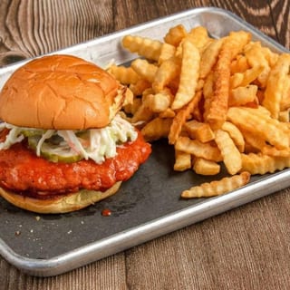 Buffalo Chicken Sandwich w/Fries